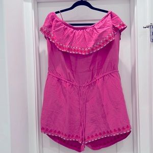 XL Vineyard Vines hot pink romper